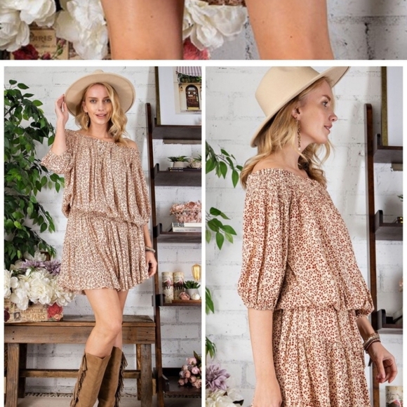 Adorable Floral Printed, Ruffled Mini Skirt S-M-L - Picture 5 of 5